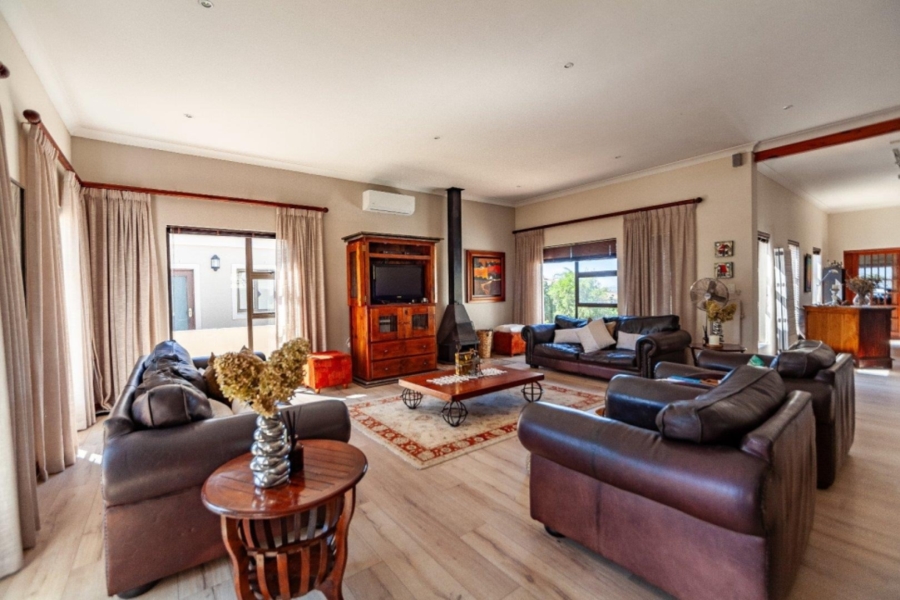 5 Bedroom Property for Sale in Kleinbron Estate Western Cape